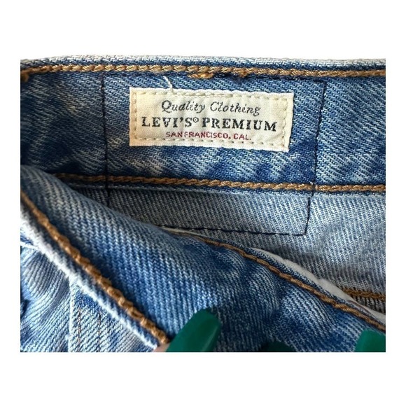 Levi's Premium Wedgie Icon High Rise Ankle Distressed Medium Wash Jeans - Picture 8 of 11